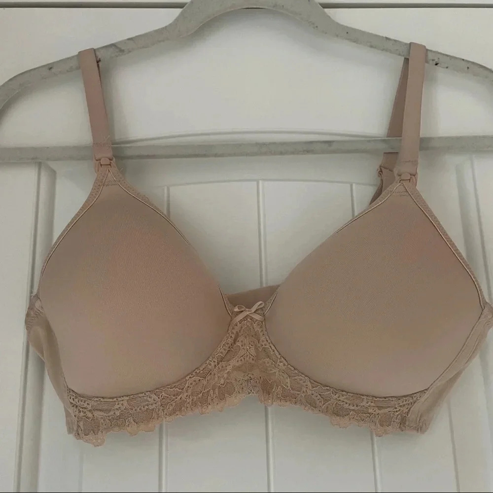 Wacoal‎ Wireless Nursing Bra